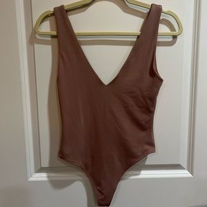 Aritzia Babaton mauve bodysuit